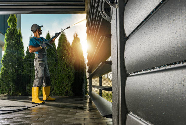 Best Garage Pressure Washing  in Leander, TX
